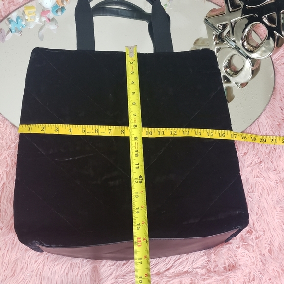 Victoria's Secret Limited Edition Velvet Tote - Picture 8 of 8
